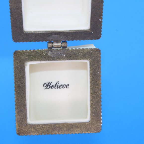 Snowbabies Once Upon A Time Trinket Box - Picture 9 of 12